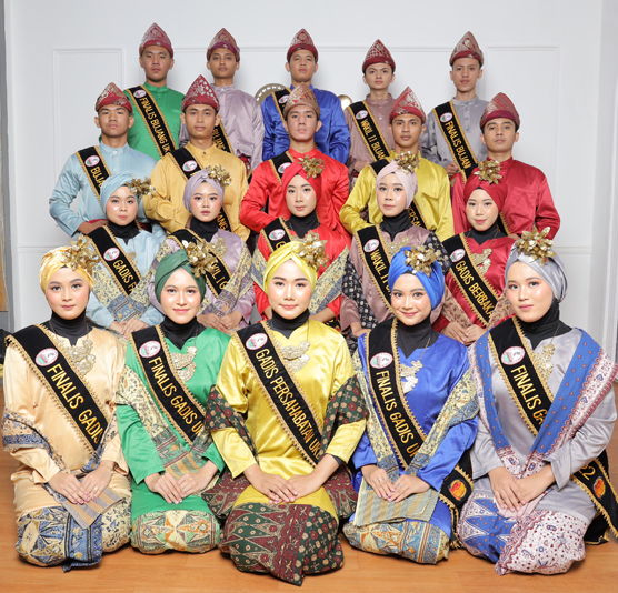 Bujang Gadis Universitas Kader Bangsa
